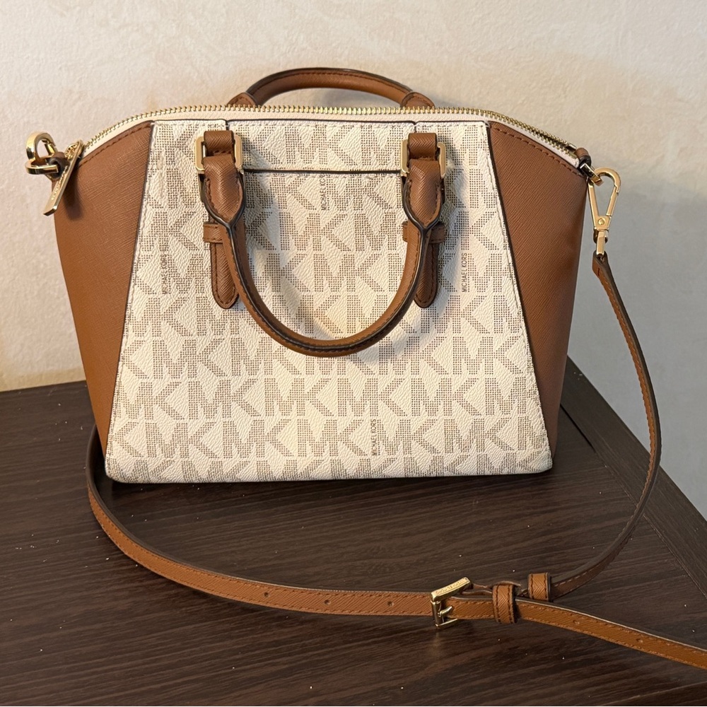 Michael Kors Tan and Cream Satchel - Picture 2 of 6